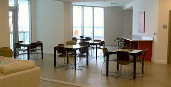 Opera Suites And Marina Doral Eksteriør bilde